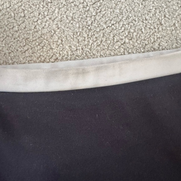 Reformation active skirt - Picture 4 of 7